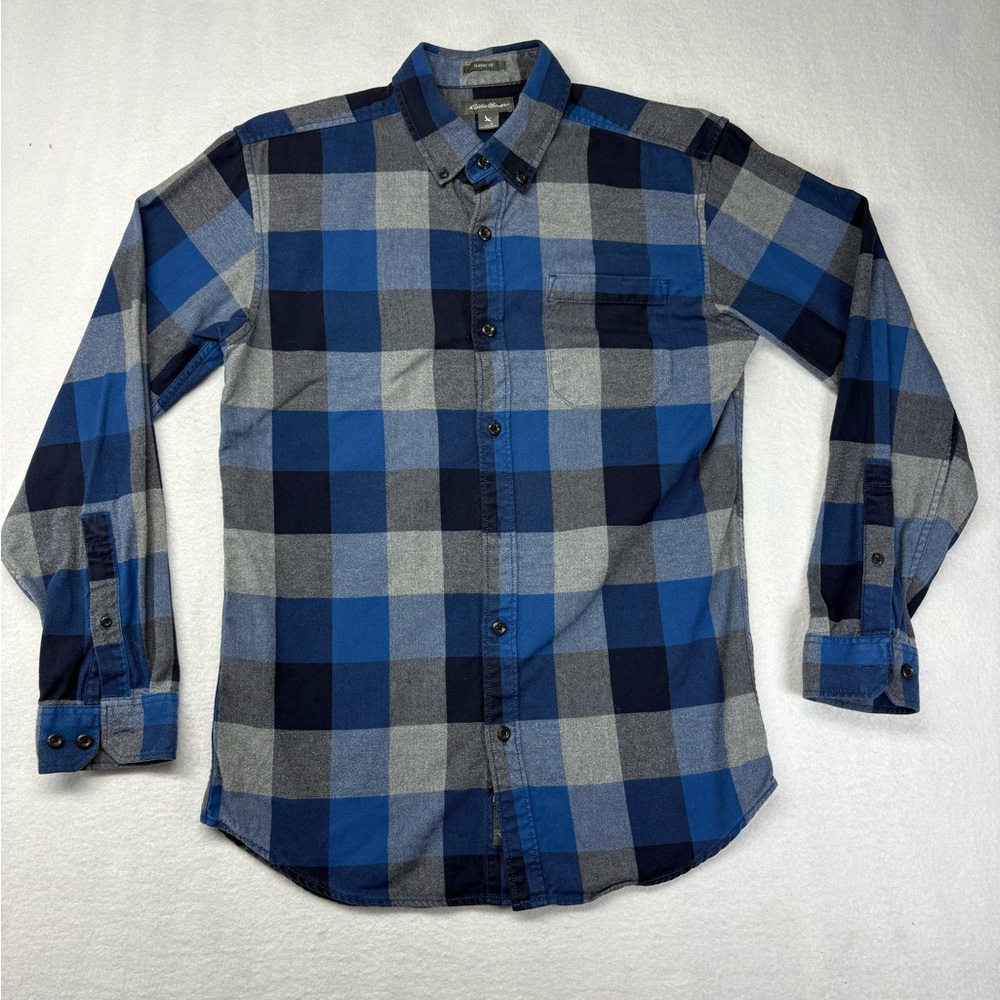 Eddie Bauer Men's Small  Blue Button-Down Long Sleeves with Front Pockets